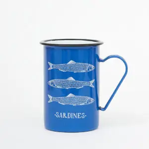 Taza larga de metal 'Sardines'