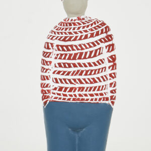 Figura de cemento marinero pintada rojo y azul