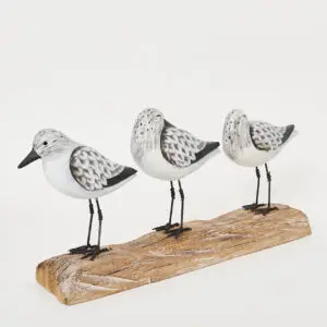 3 pájaros con base de madera