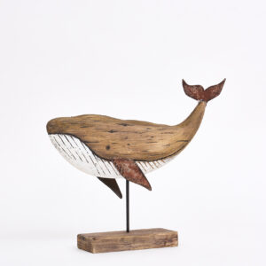 Ballena de madera envejecida con base